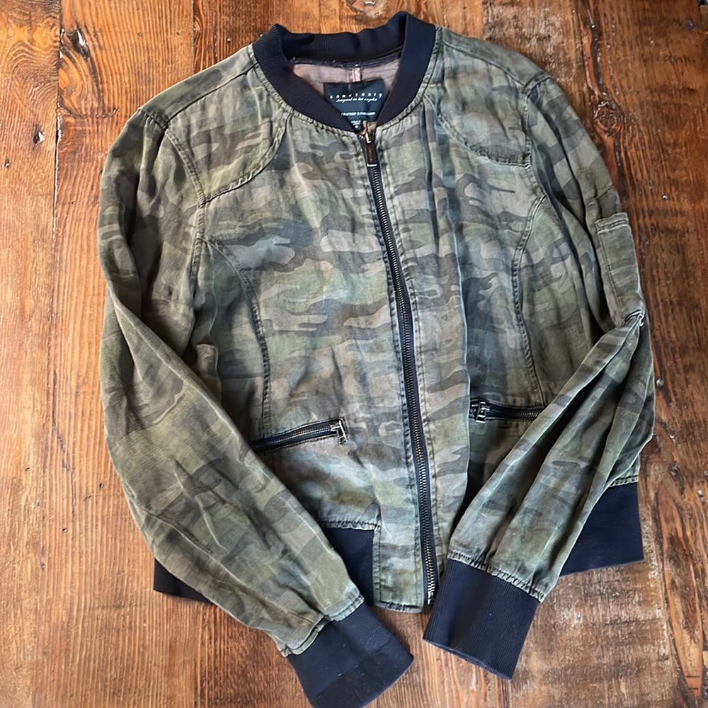 Camo light bomer jacket from Sanctuary